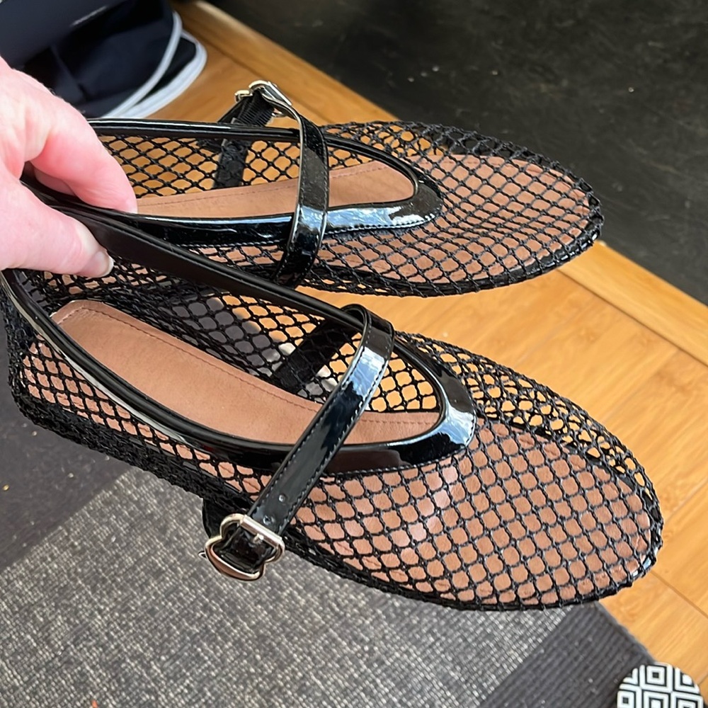 Mesh ballet mary jane flats from a vendor on Amazon sz 39